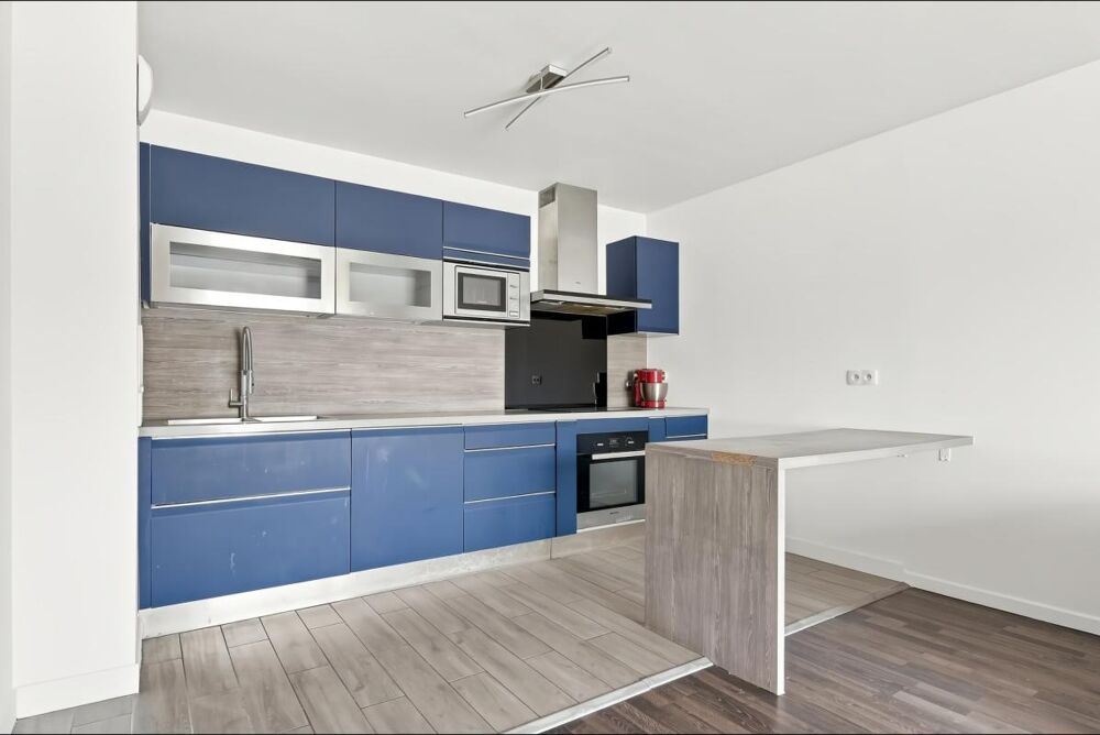 ROMAINVILLE  T3 68 M²  ASCENSEUR PARKING BALCON VUE JARDIN CALME