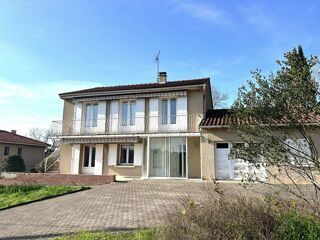 Maison 5 pièces 94 m² · à Villefranche-de-Rouergue · 94 m² · 159 000 €