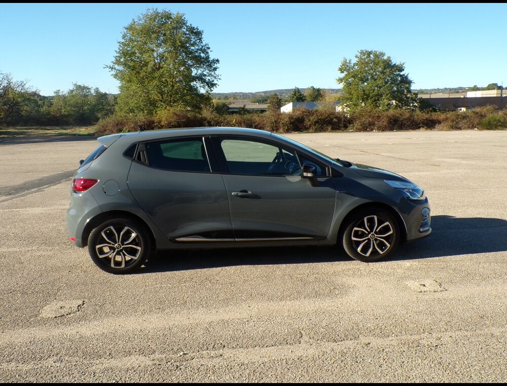 Clio IV DCI 75 LIMITED ENERGY BVM 2018 occasion 03100 Montlu&ccedil;on
