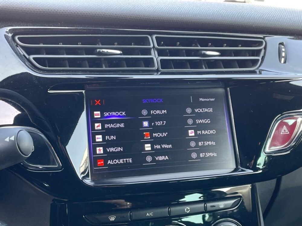 DS3 PureTech 110 Automatique So Chic 2018 occasion 49140 Corz&eacute;