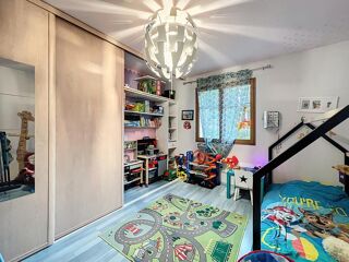  Villa  vendre 6 pices 158 m