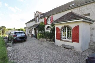  Propriété/château à vendre 8 pièces 250 m²