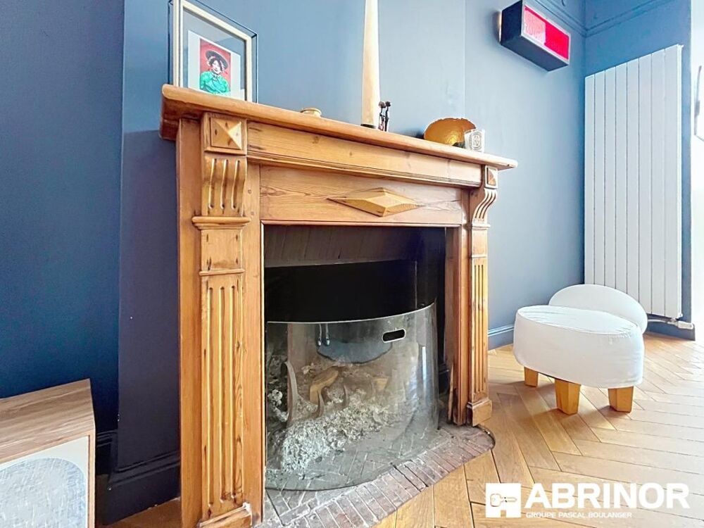 A proximité Immédiate de Jeanne DArc et du Tramway, Maison Bourgeoise 6 chambres, 2 salles de bain et jardin