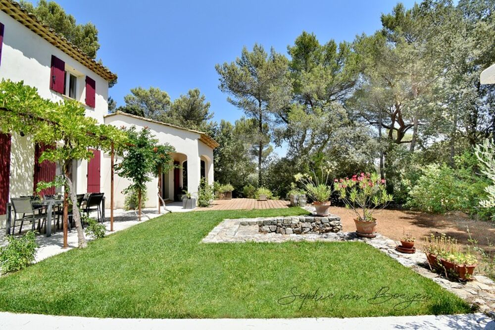 Maison à vendre 7 pièces SAINT MARC JAUMEGARDE (13), de 140 m² sur plus de 1 400 m², 4 chambres, au calme