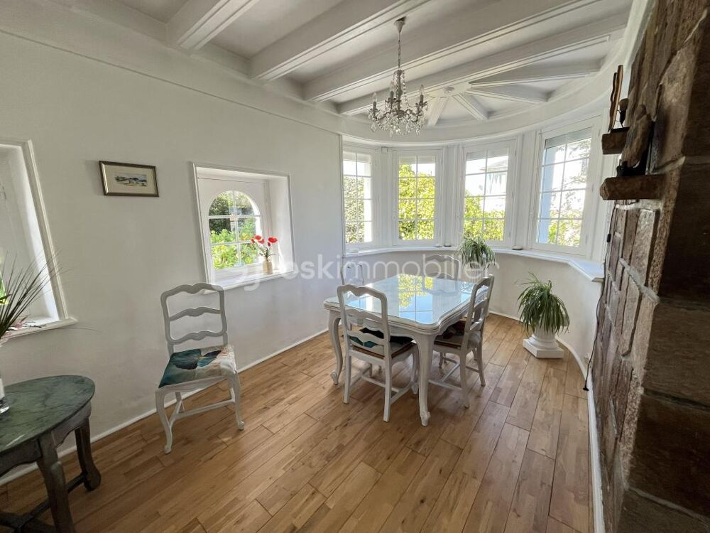 Maison familiale rénovée  186 m²  4 chambres  grand terrain  proche mer