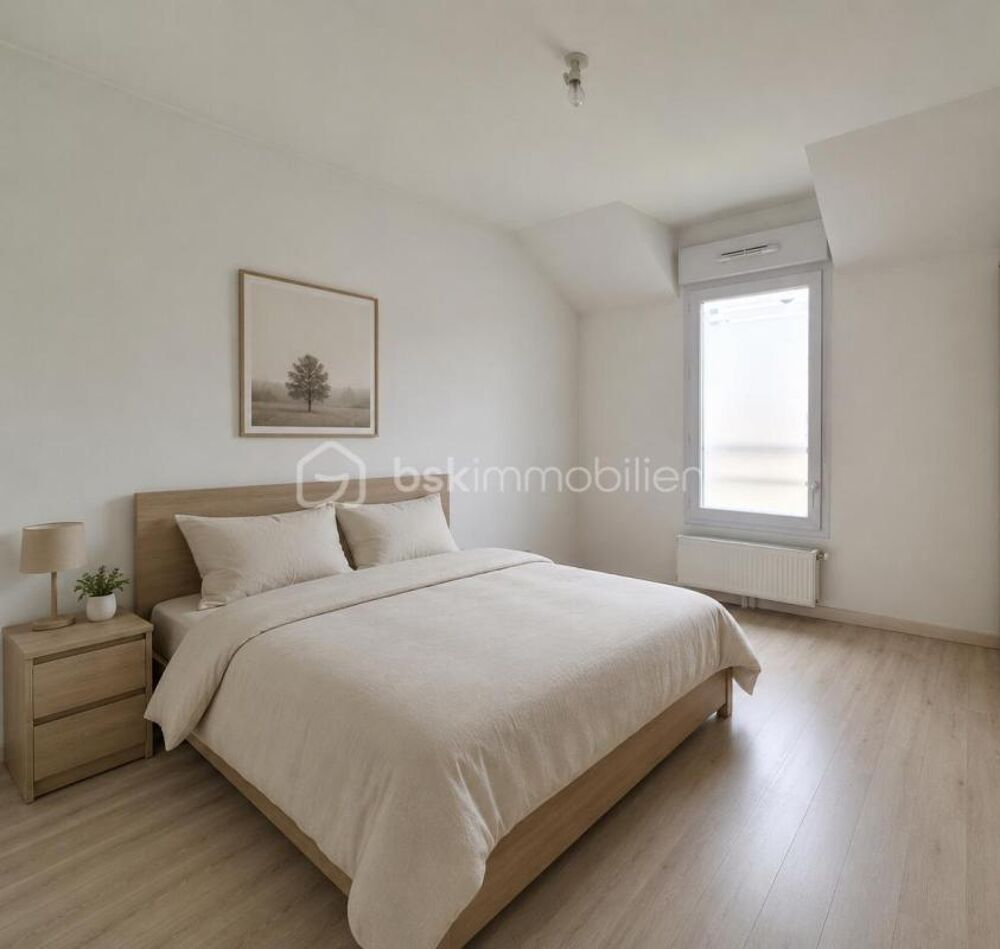 Appartement 2 pièces de 45 m2 avec grande terrasse en plein coeur du vieux Lisses !!