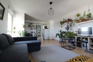  Appartement à louer 3 pièces 65 m²