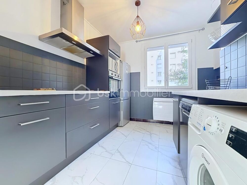 T3 62 m²  Aucun travaux  Balcon  Ascenseur  Tram E  Cave