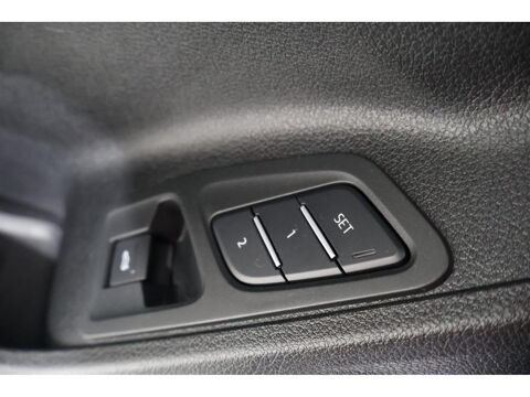 Q3 35 TDI – 2x S line Matrix LED Attelage 2025 occasion 33000 Bordeaux