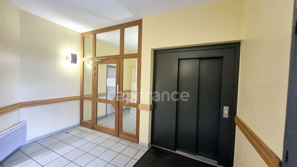   Exclusivité - Opportunité – Baisse de Prix ! Locaux / Bureaux à Tarbes (65) Tarbes
