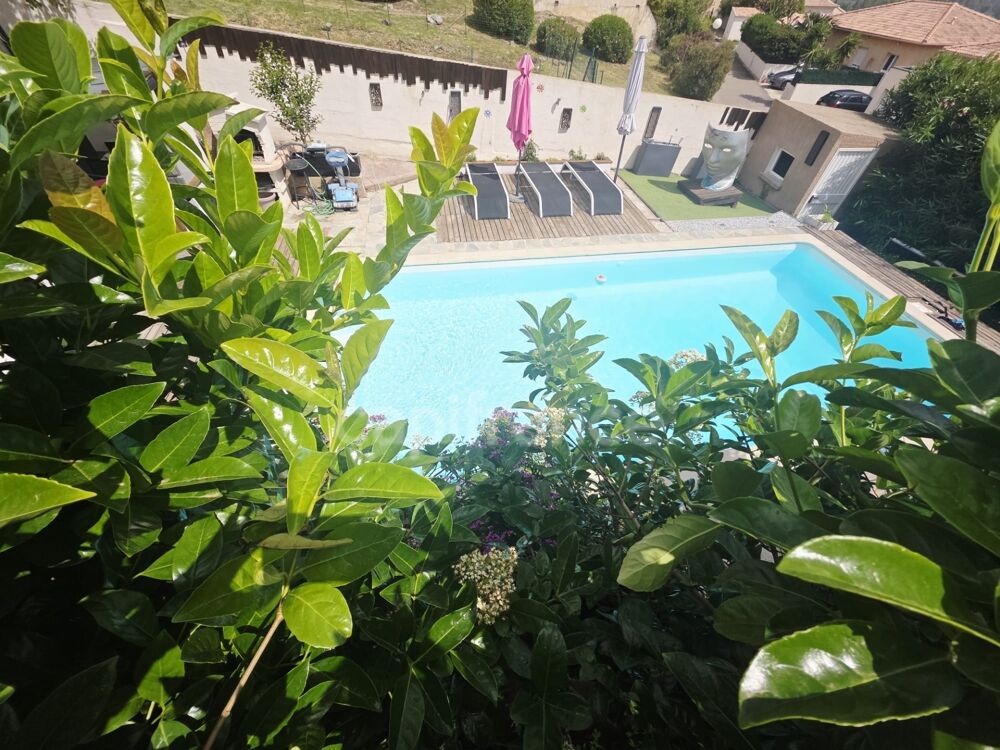 Vue mer  Villa darchitecte avec piscine  6 pièces  Hauteurs de Biguglia