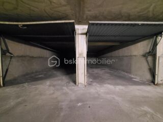  Parking / Garage  vendre 24 m