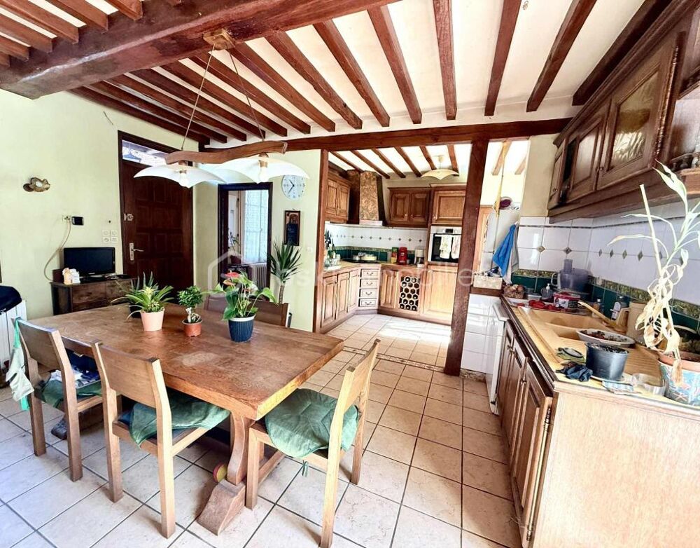 Vente Maison Bâtisse Ancienne avec 5 Chambres + Dépendances Berneuil en bray
