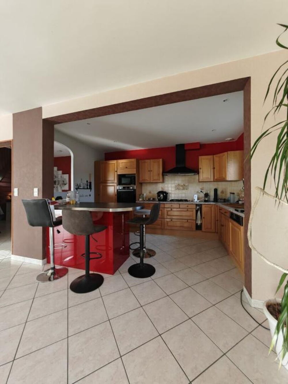 Vente Maison 10 pièces 218 m² - Plus