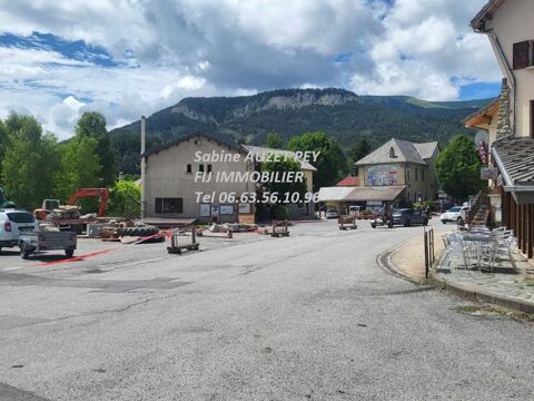   Commerces 5 pièces / 200 m² / 95 900 EUR / SELONNET 