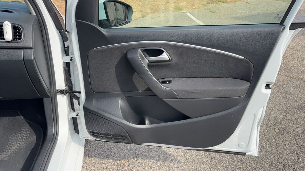 Polo soci&eacute;t&eacute; V 1.4 TDI 75 Lounge 2016 occasion 06200 Nice