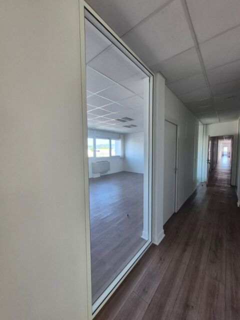   A louer , Bureaux, MACON SUD 