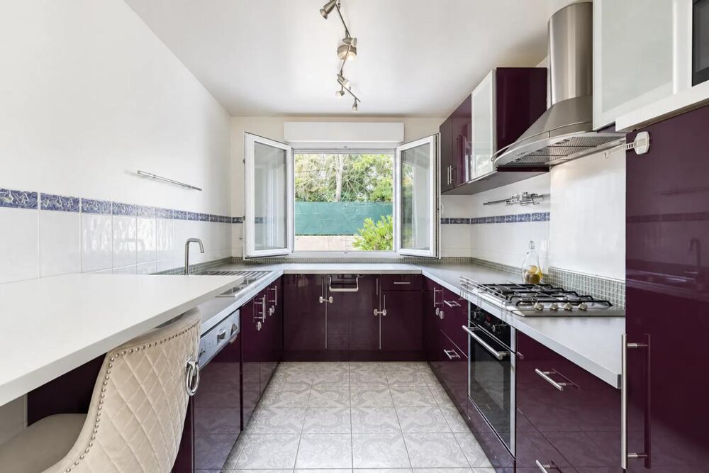 Vente Maison Maison de 5 pièces de plus de 120 m² à Argenteuil avec annexe Argenteuil