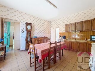  Propriété/château à vendre 7 pièces 176 m²