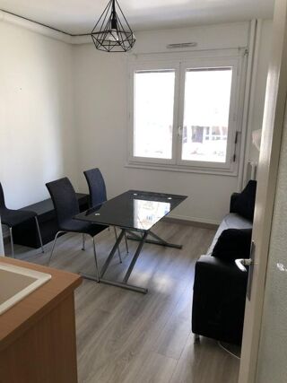  Appartement à louer 1 pièce 30 m²