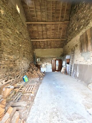  Remise / Grange à vendre 2 pièces 93 m²