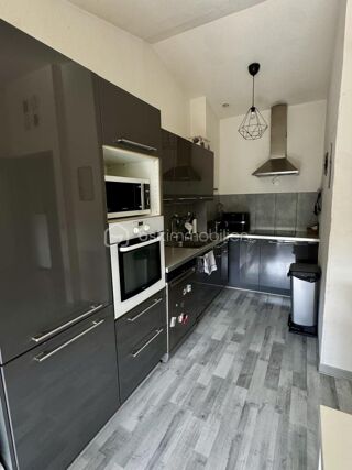 Vente Appartement Bel appartement lumineux, 2 chambres avec terrasse et parking Aigues mortes
