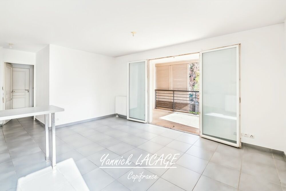 T3 avec terrasse  Résidence récente et sécurisée  Marseille 11