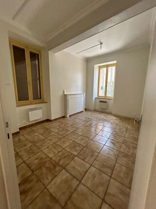  Appartement à louer 2 pièces 35 m²