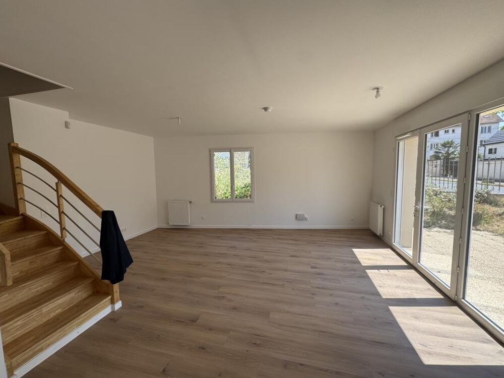 Vente Maison ** Retour à la vente - MAISON NEUVE - 4 PIÈCES AVEC JARDIN PRIVATIF - GARAGE - Proche RER B Villepinte