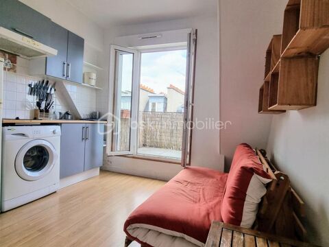   Appartement cosy au dernier �tage d'un immeuble historique Paris GAMBETTA! Appartement - 2 pi�ce(s) - 20 m�
