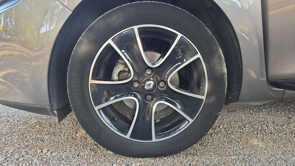Clio 0.9 TCe 90 eco2 Intens - Premi&egrave;re main 2015 occasion 83340 Le Luc