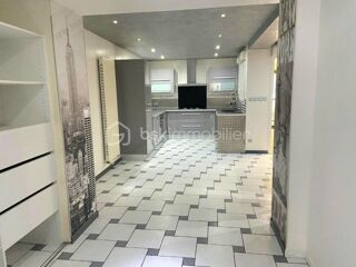  Maison � vendre 4 pi�ces 160 m�