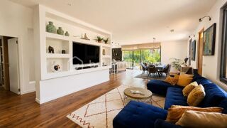  Maison à louer 6 pièces 202 m²