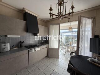  Maison � vendre 10 pi�ces 200 m�
