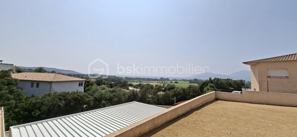 Maison contemporaine avec vue panoramique, résidence côtière Grosseto-Prugna