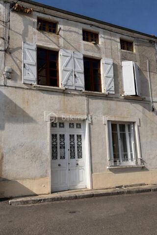  Immeuble à vendre 12 pièces 244 m²