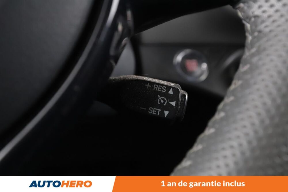 Yaris 1.33 VVT-i Collection 5P 99 ch 2016 occasion 92130 Issy-les-Moulineaux