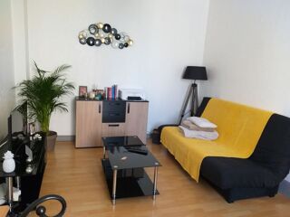  Appartement à louer 2 pièces 45 m²