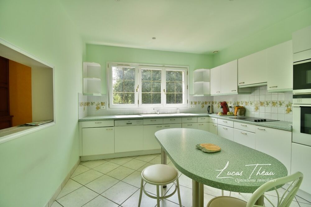 Maison familiale de 165 m²  7 chambres  Terrain de 1 926 m²  Proche A13