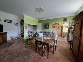  Propri�t�/ch�teau � vendre 7 pi�ces 358 m�