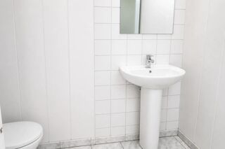  Propriété/château à vendre 7 pièces 266 m²
