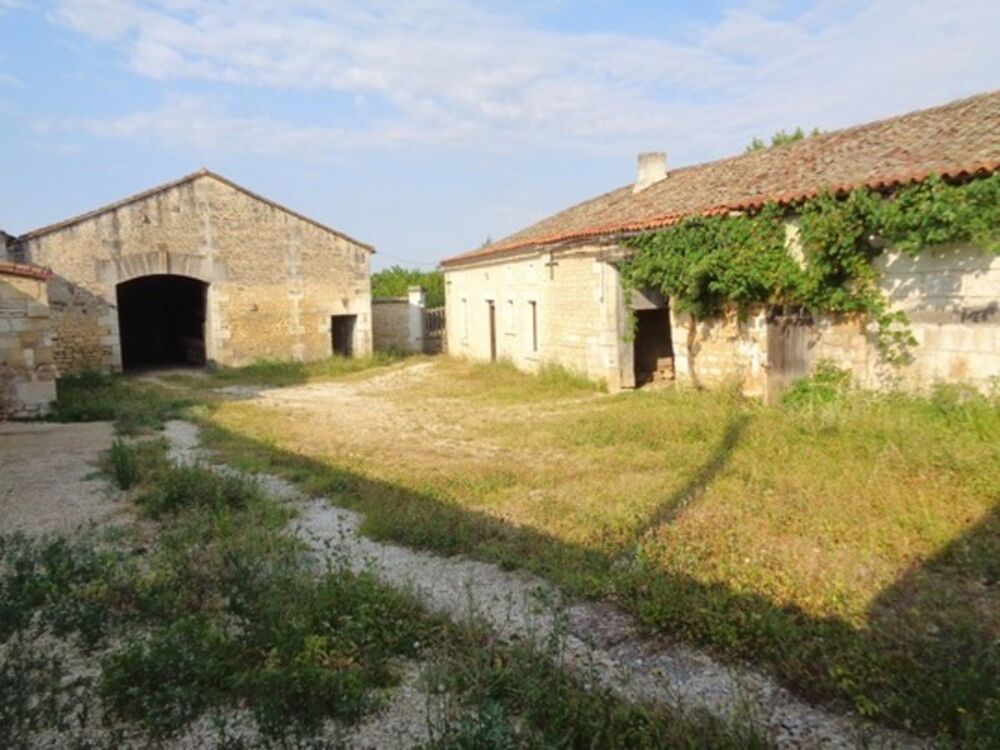 15 mn Angoulême Gare, ancien Corps de Ferme à réhabiliter au sud le l'agglomération