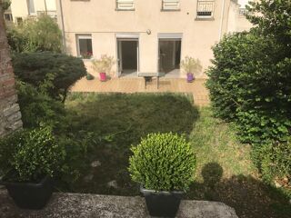  Appartement à louer 4 pièces 112 m²