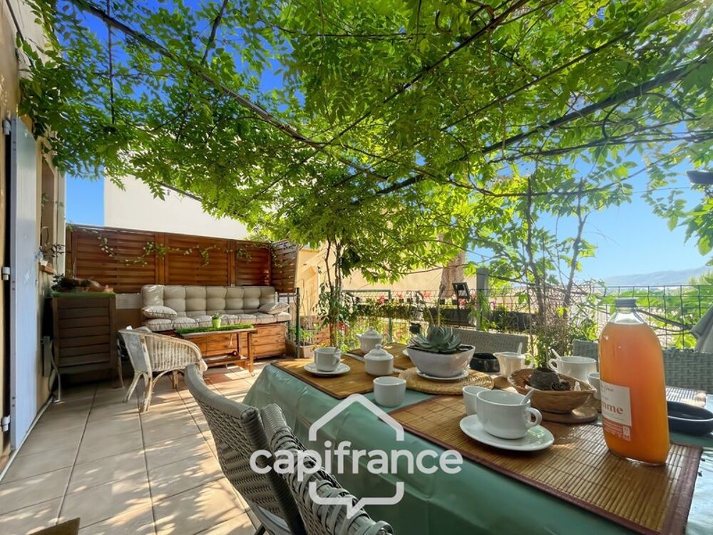 MAISON FAMILIALE de 80 m2 de surface au sol,terrain 180 m2, 3 chambres, salle de bain, salle d'eau, jardin, terrasse abritée, pi