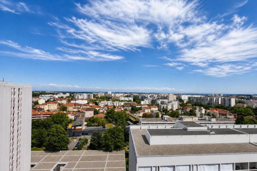 Appartement 4 pièces 76 m² · à Villeurbanne · 76 m² · 220 000 €
