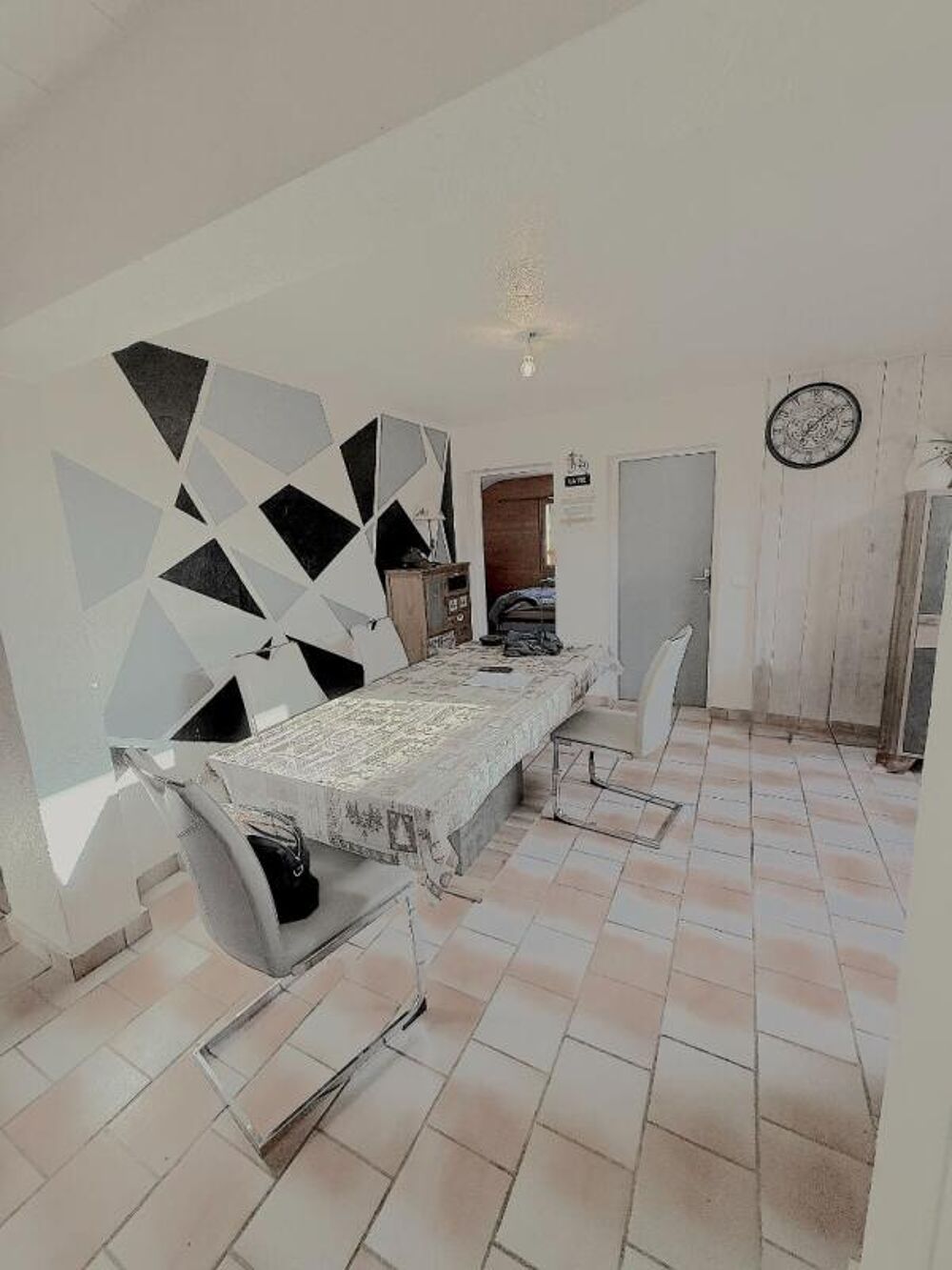 Appartement PASSY 87 M2 , 5 pièces 276000 euros