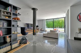  Maison � vendre 8 pi�ces 350 m�