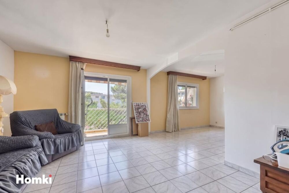Vente Appartement Appartement T4 de 71 m² à Le Pradet 83220, Rue Eugène Fromentin Le pradet