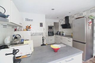  Propriété/château à vendre 8 pièces 250 m²