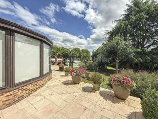  Proprit/chteau  vendre 10 pices 230 m